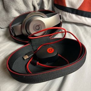 Beats Studio Wireless headphones